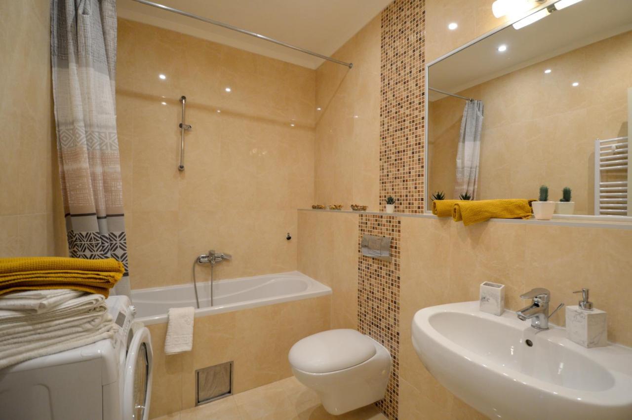 Spacious Studio Park City Novi Sad Luaran gambar